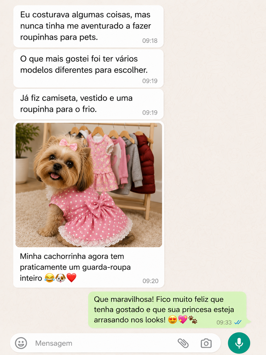Conversa de cliente mostrando as várias roupinhas que fez para sua cachorrinha usando os moldes